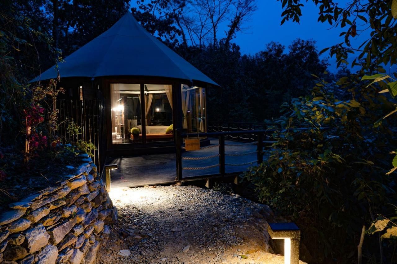 The Pavilions Himalayas Lake View ポカラ エクステリア 写真