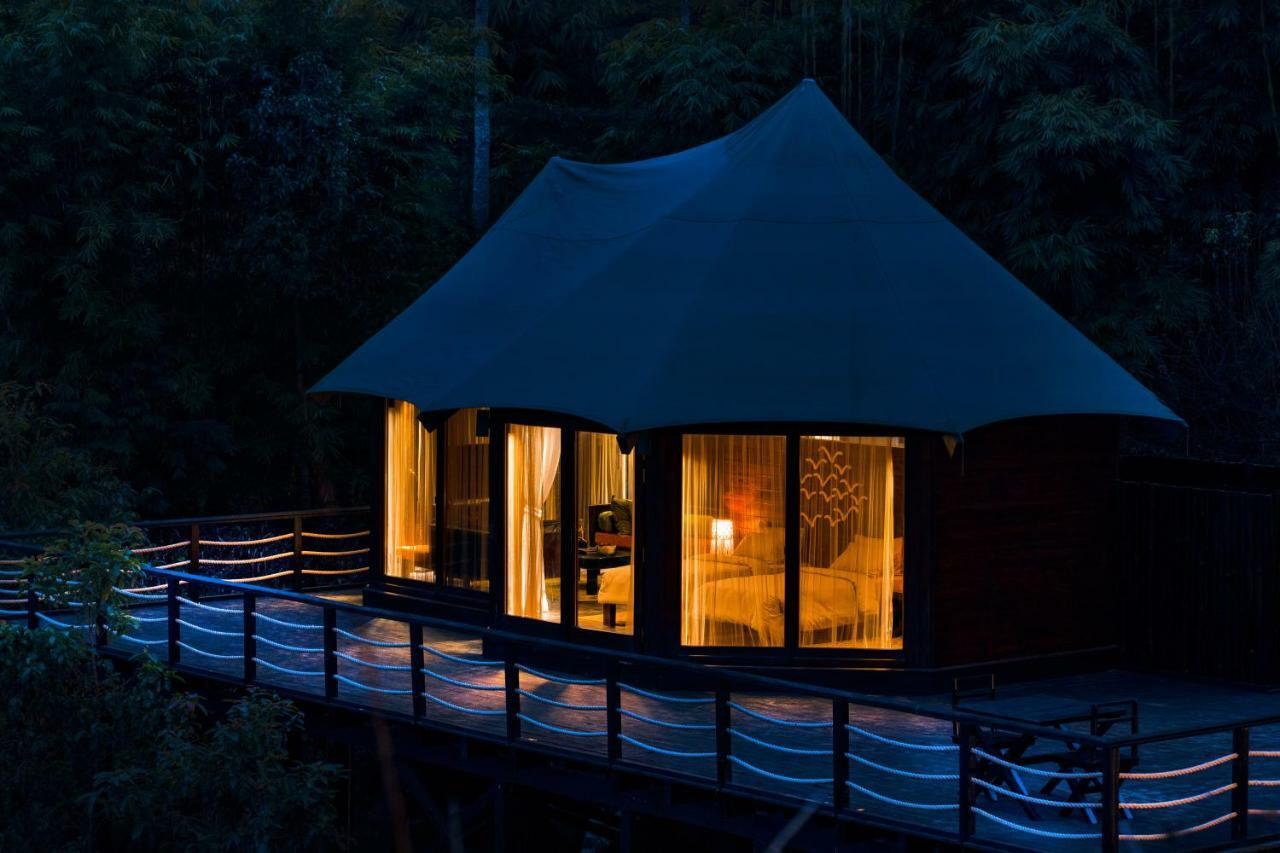 The Pavilions Himalayas Lake View ポカラ エクステリア 写真