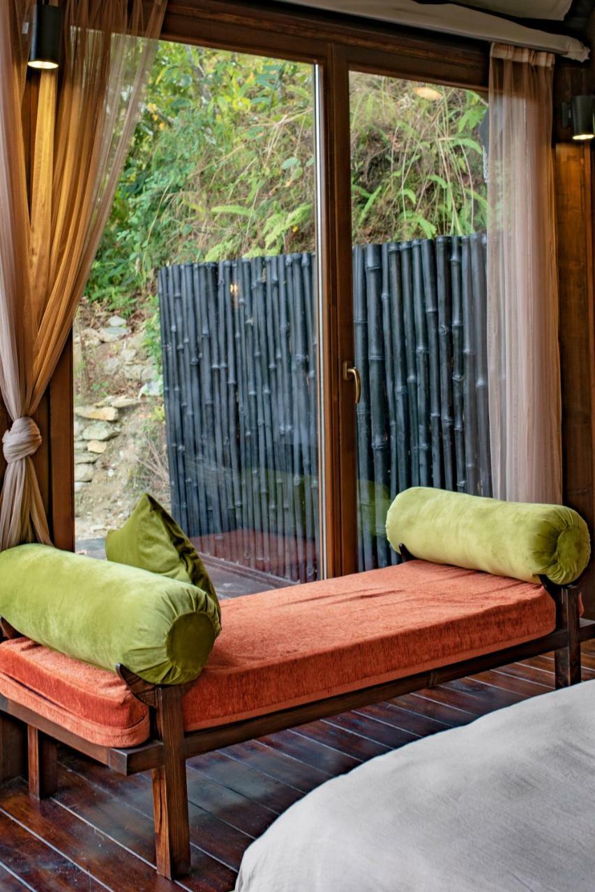 The Pavilions Himalayas Lake View ポカラ エクステリア 写真